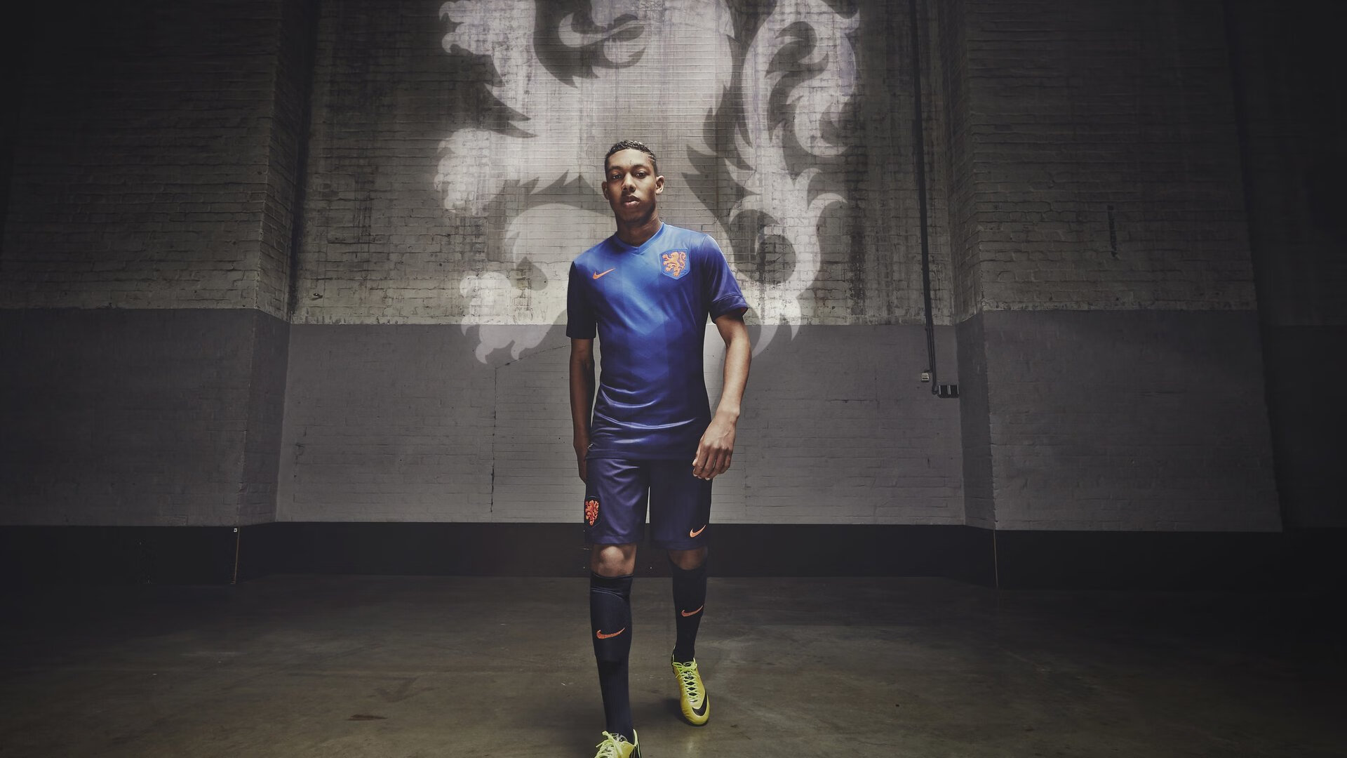 九游官方网站-桑托斯年轻球员入选国家队，桑托斯足球教练